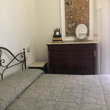 Bed and Breakfast Ciro A Maschio Angioino Neapol Zewnętrze zdjęcie