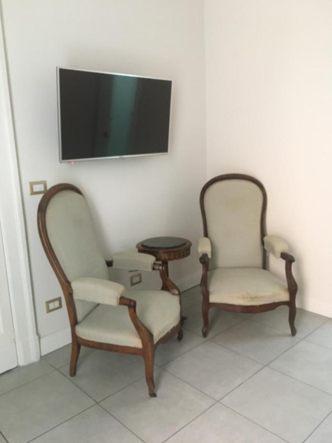 Bed and Breakfast Ciro A Maschio Angioino Neapol Zewnętrze zdjęcie